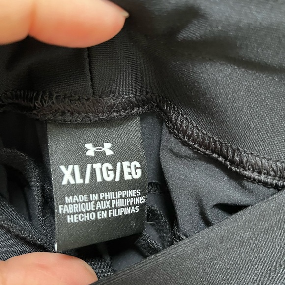 Under Armour Black Track Pants NWOT - Picture 2 of 5